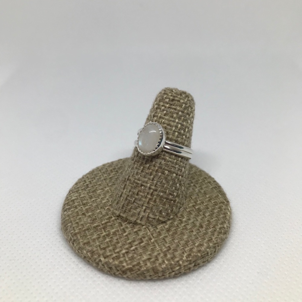 2.5Ct Moonstone Ring Handmade - Picture 3 of 5